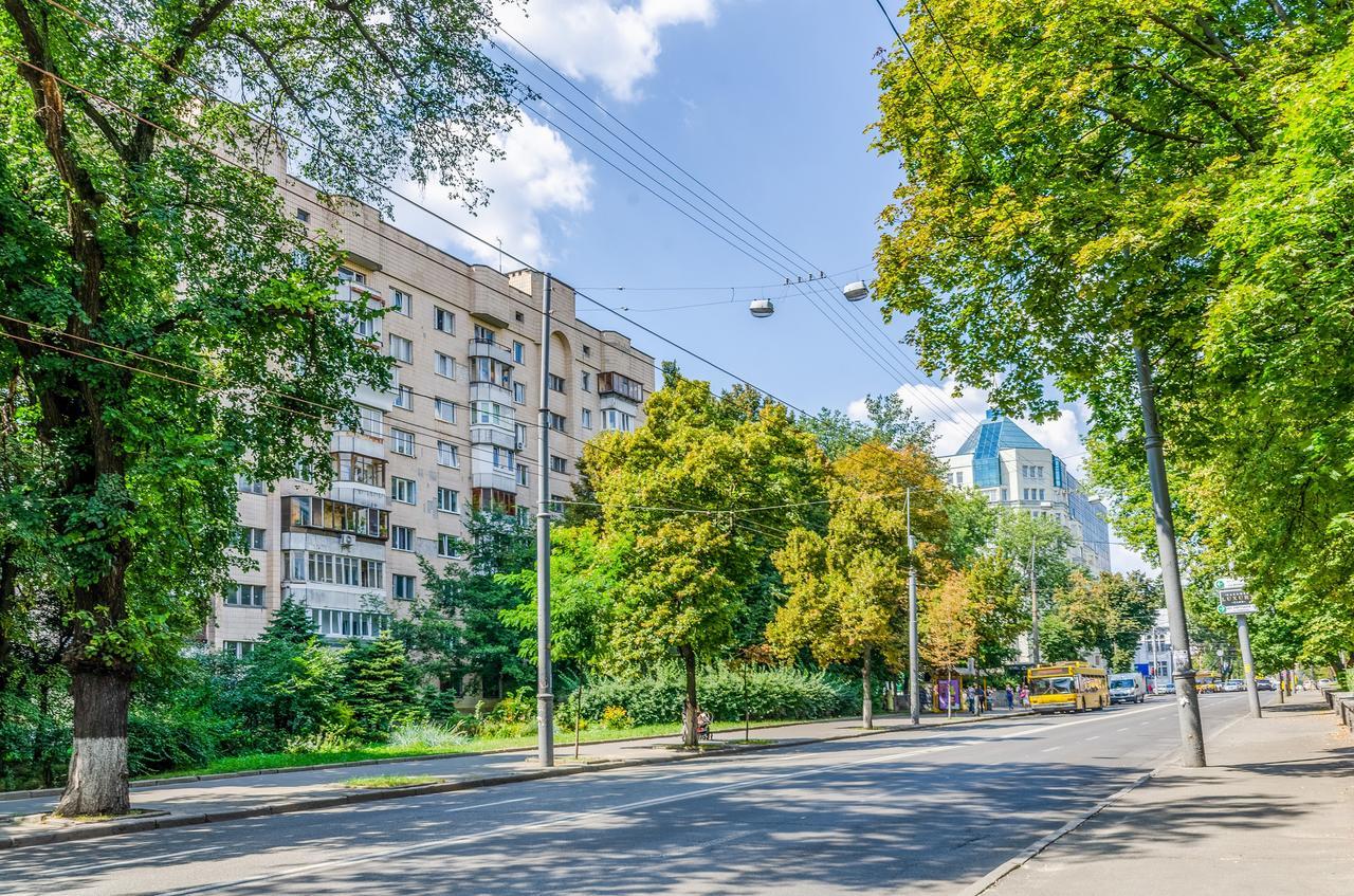 Sun City Hostel 3 Kiev Buitenkant foto