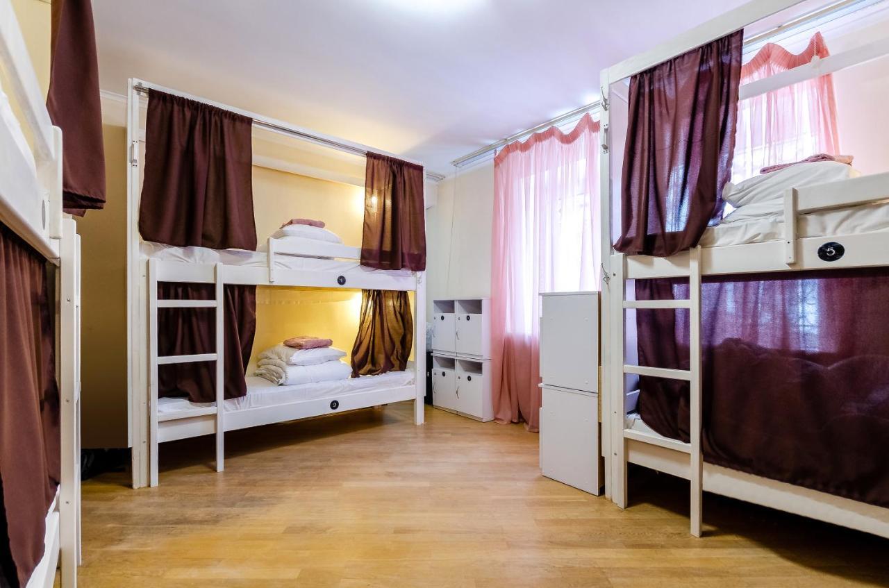 Sun City Hostel 3 Kiev Buitenkant foto