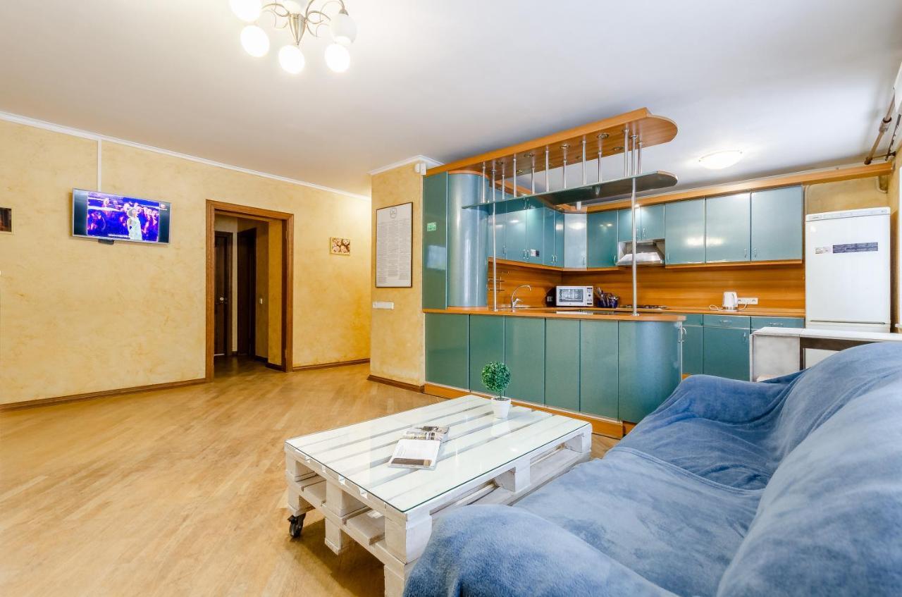 Sun City Hostel 3 Kiev Buitenkant foto