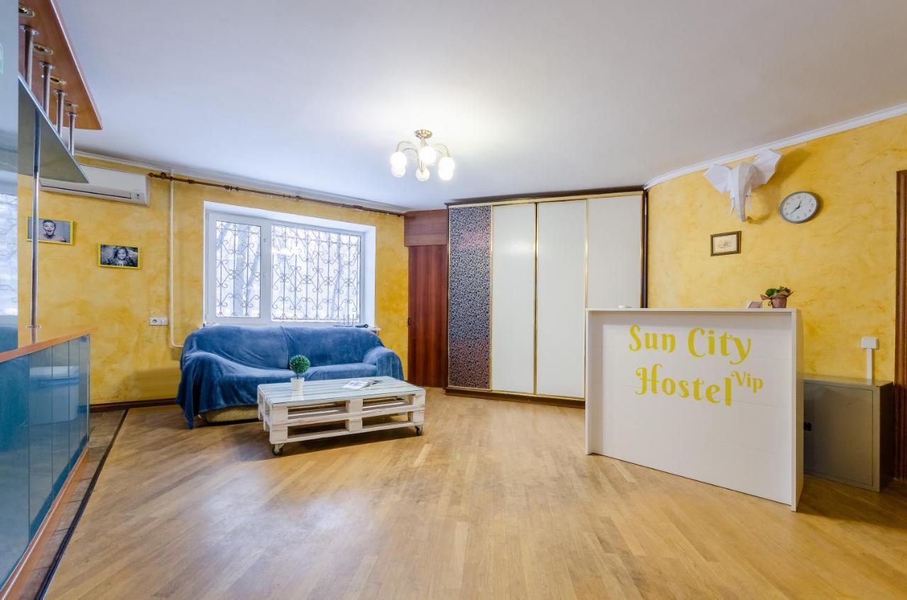 Sun City Hostel 3 Kiev Buitenkant foto